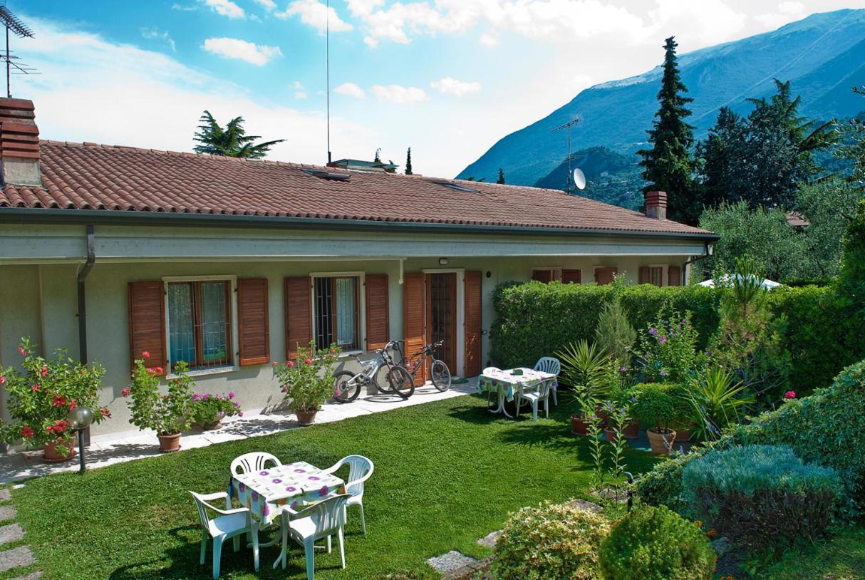 Casa Facchinetti Yellow Apartment Malcesine Exterior foto